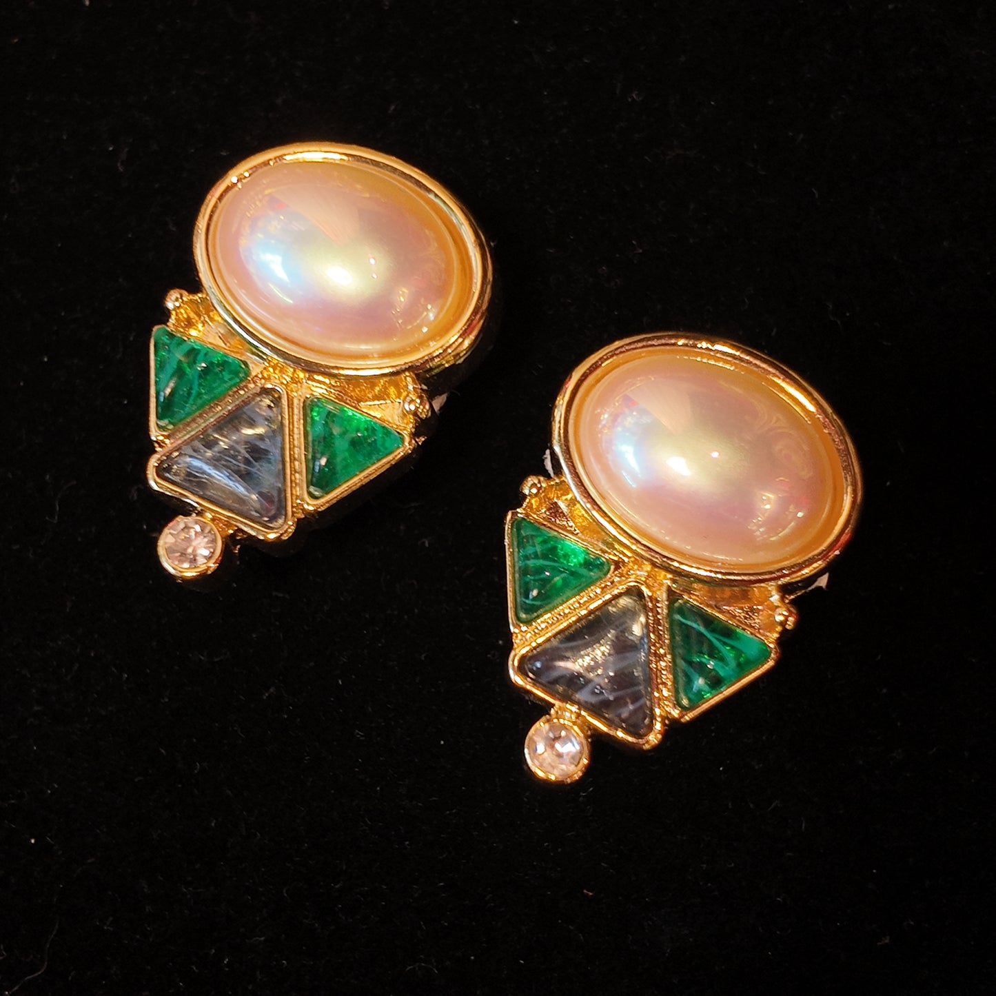 Vintage inverted triangle ear clip blue green cloud patterned glass imitation pearl inlaid with palace retro style