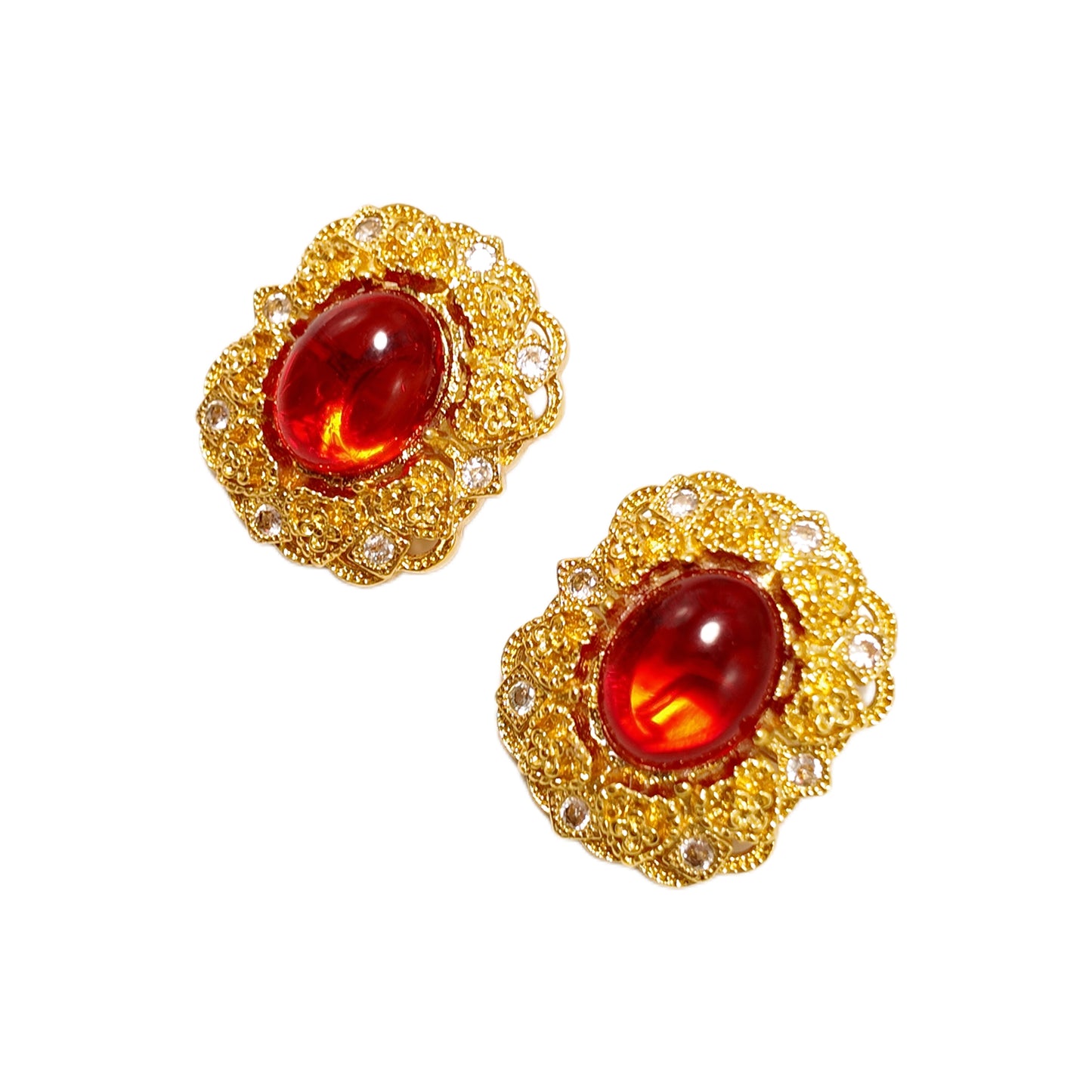 “Liu Fang Hong Zhang”Vintage WEST Label Earclip Red Glass Noble and Elegant Retro Palace Style