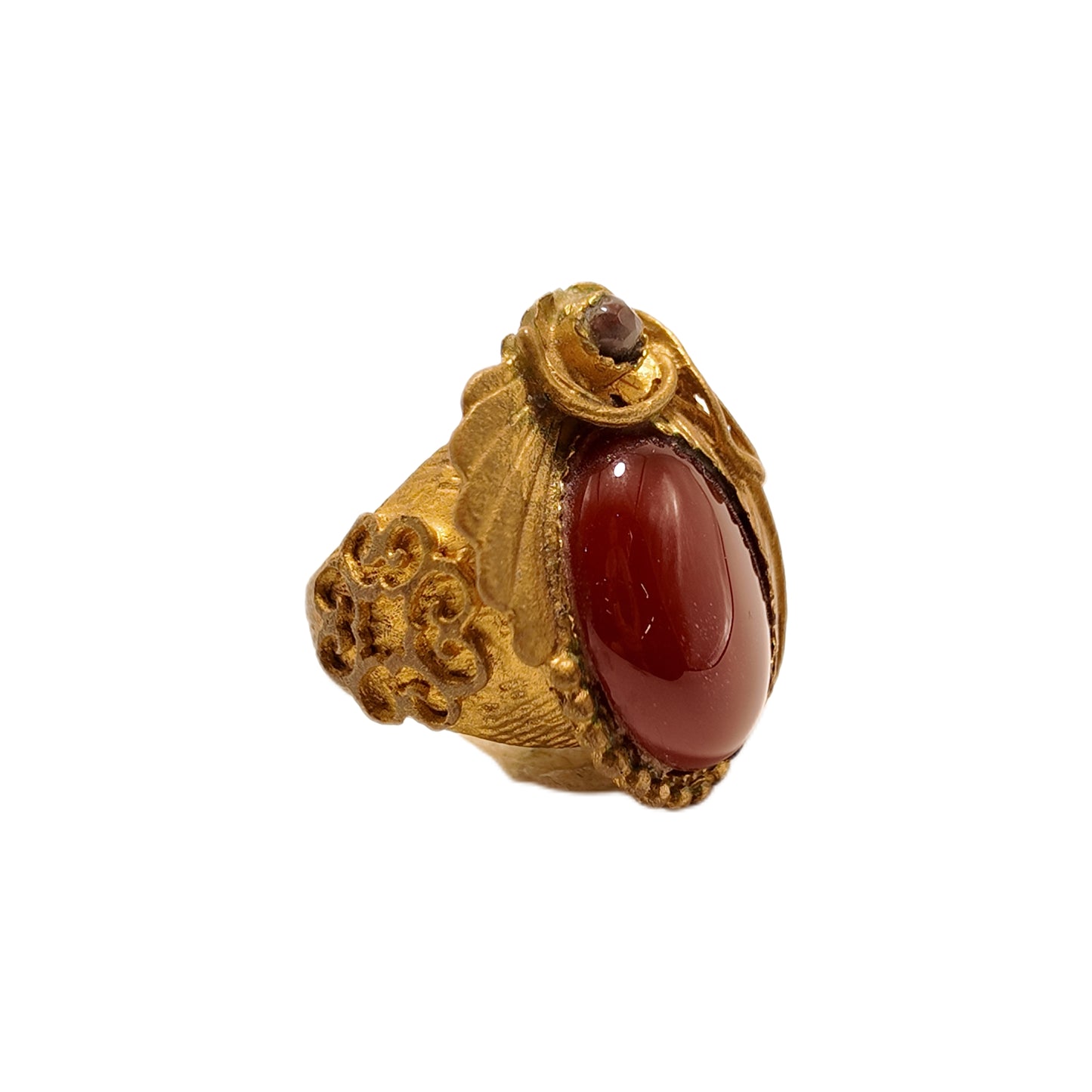 Vintage British 1960s Red Agate Brass Ring with Three Dimensional Pattern Palace Vintage Style