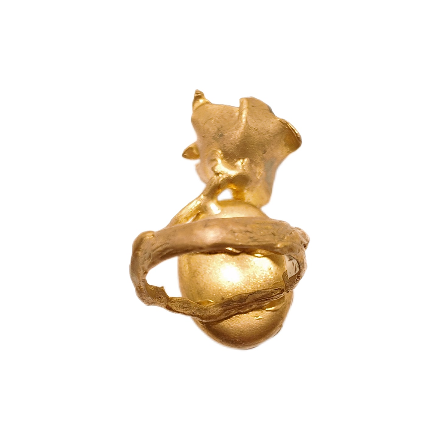 Vintage British 1960s natural stone brass ring three-dimensional flower bud butterfly carving court retro style