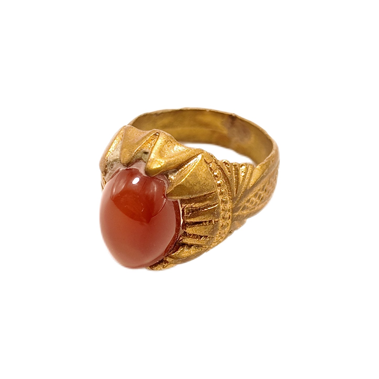 Vintage British 1960s Natural Agate Brass Ring with Three Dimensional Pattern Palace Vintage Style
