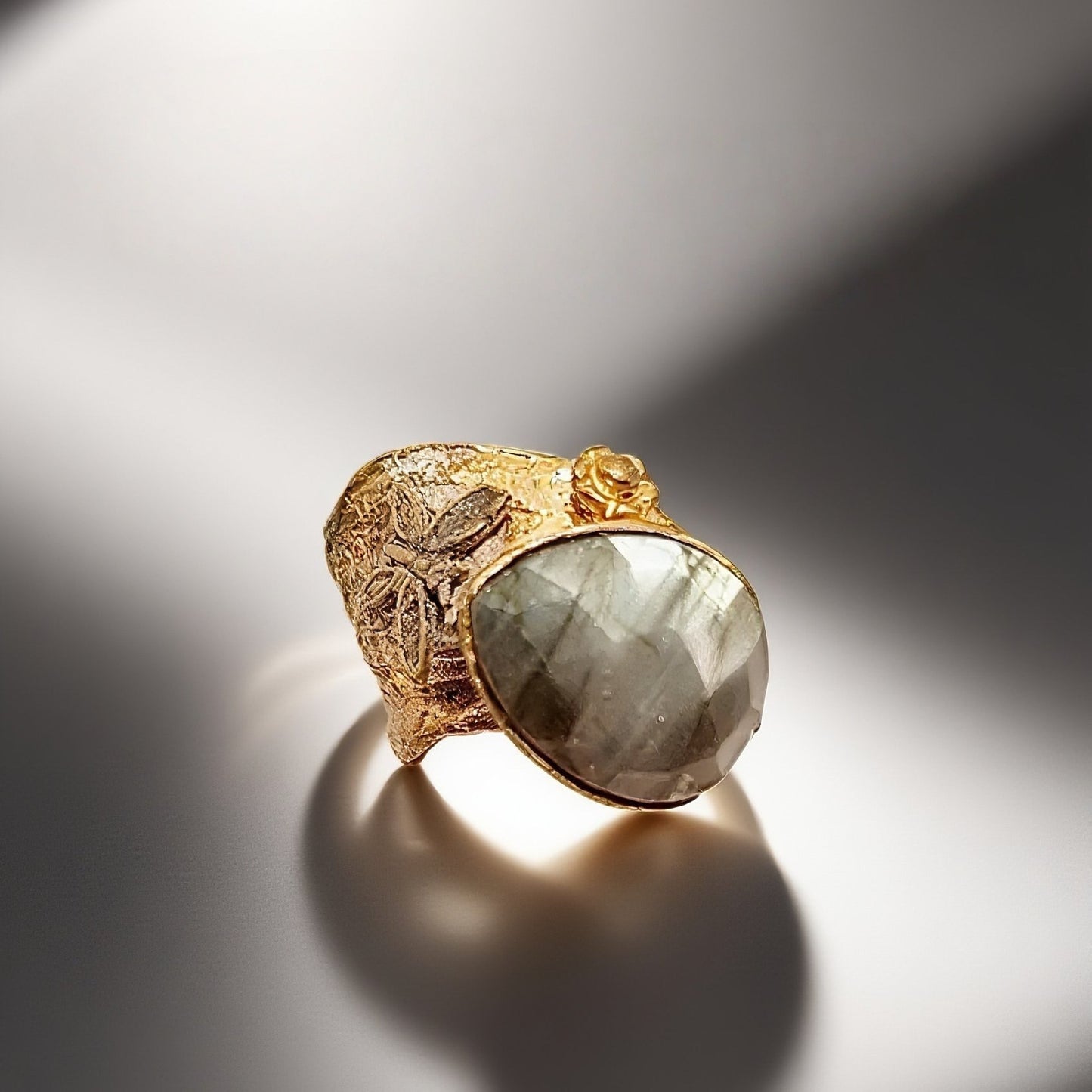 Vintage British 1960s Natural Stone Brass Open Ring, Three Dimensional Butterfly Palace Vintage Style