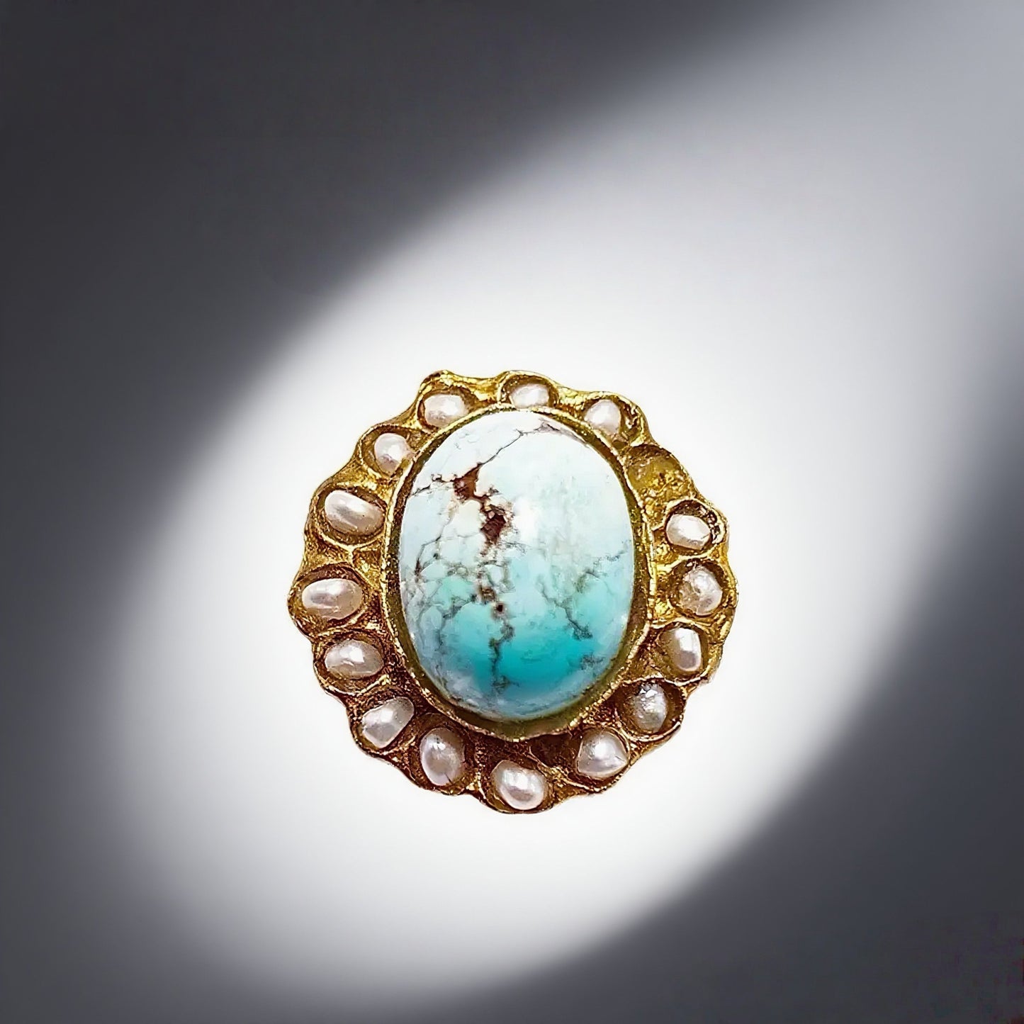 Vintage British 1960s natural turquoise brass ring Baroque pearl inlay court retro style