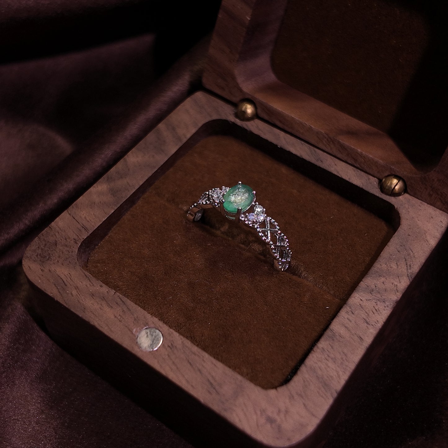 Emeralds Open Ring S925 Solid Silver Oval Exquisite and Compact Daily Inlay Palace Retro