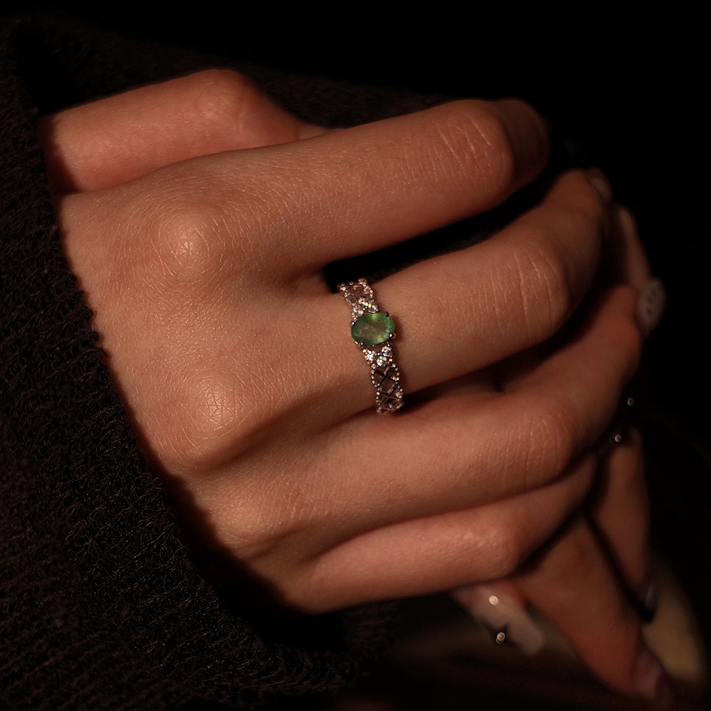 Emeralds Open Ring S925 Solid Silver Oval Exquisite and Compact Daily Inlay Palace Retro