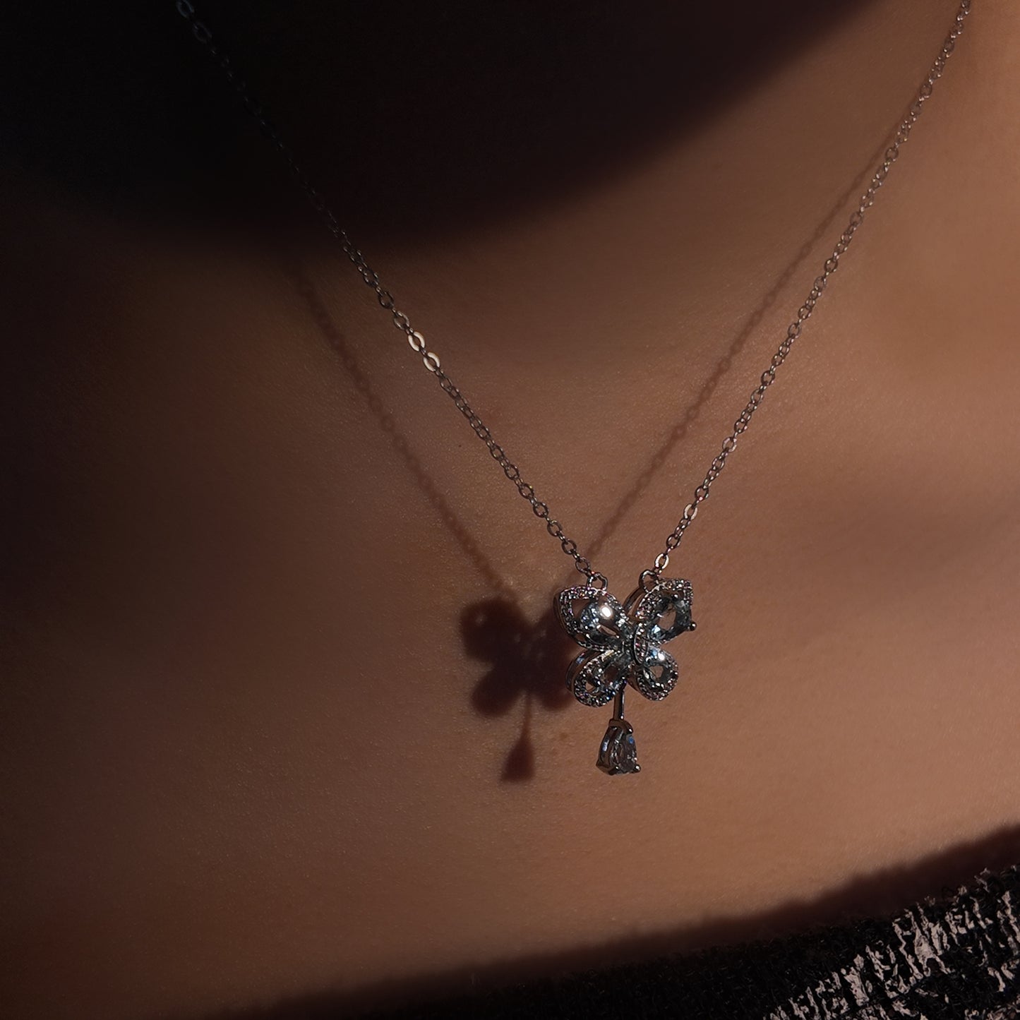Natural Sea Blue Treasure Necklace S925 Pure Silver Light Blue Butterfly Dynamic Pendant Palace Retro