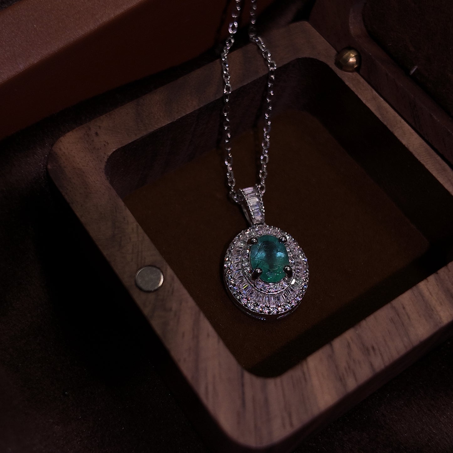 Natural emerald pendant necklace S925 pure silver oval luxury niche exquisite retro