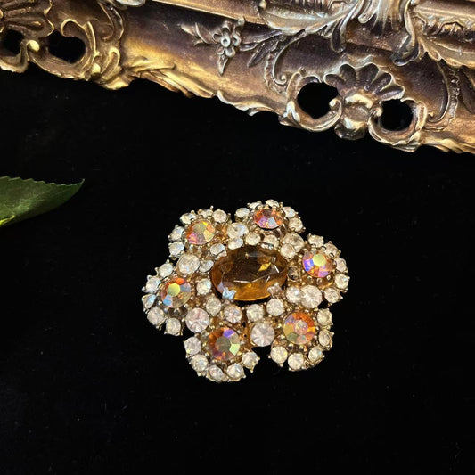 Vintage British Sphinx brooch three-dimensional flower shaped orange rhinestone glass inlaid with gold-plated palace retro style