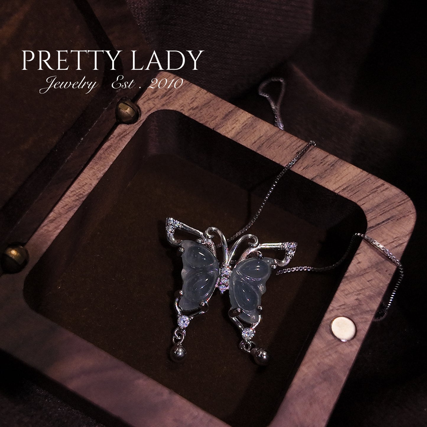 Natural Jadeite A-grade Necklace S925 Pure Silver Dynamic Butterfly Palace Retro