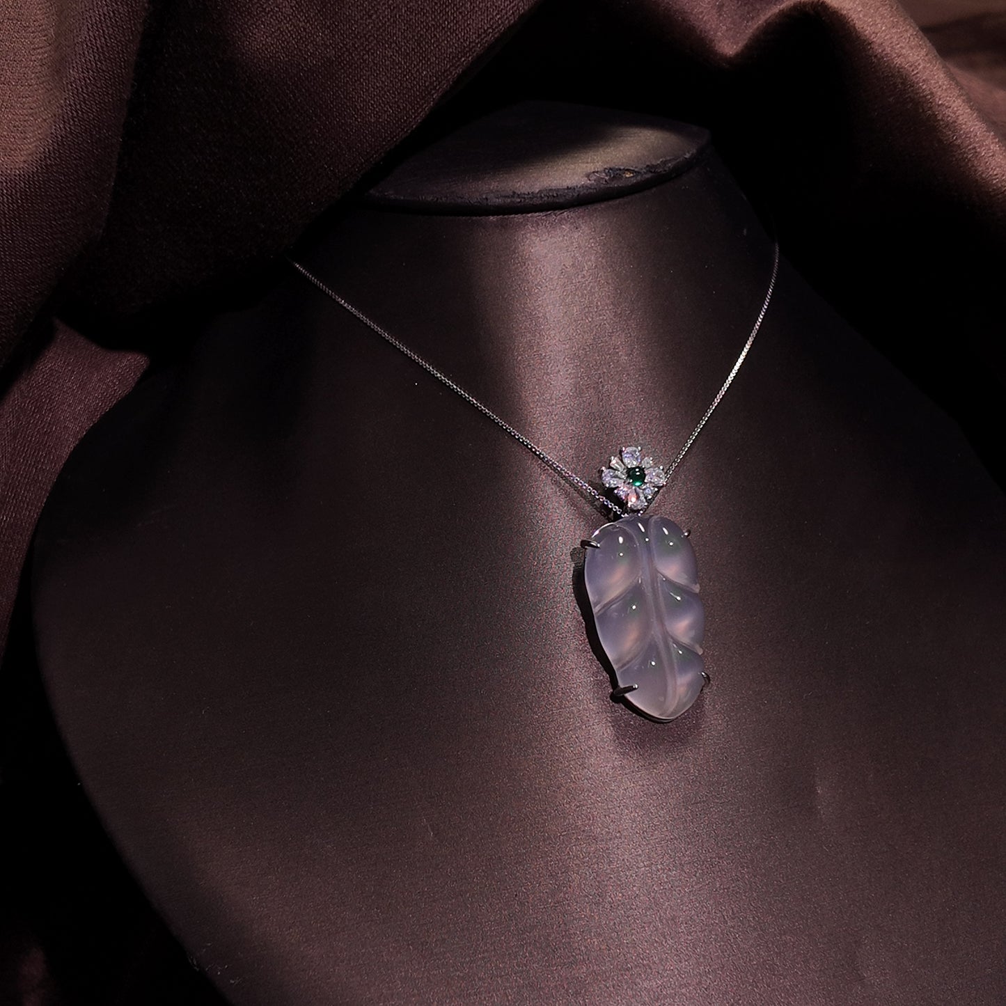 Natural Jade Marrow Pendant Necklace S925 Pure Silver White Green Diamond Set Palace Retro