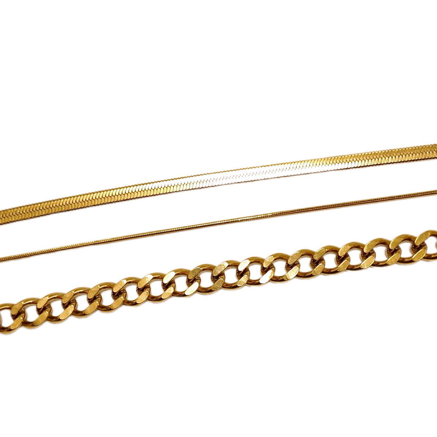 Vintage triple layered solid gold necklace with layered retro feel