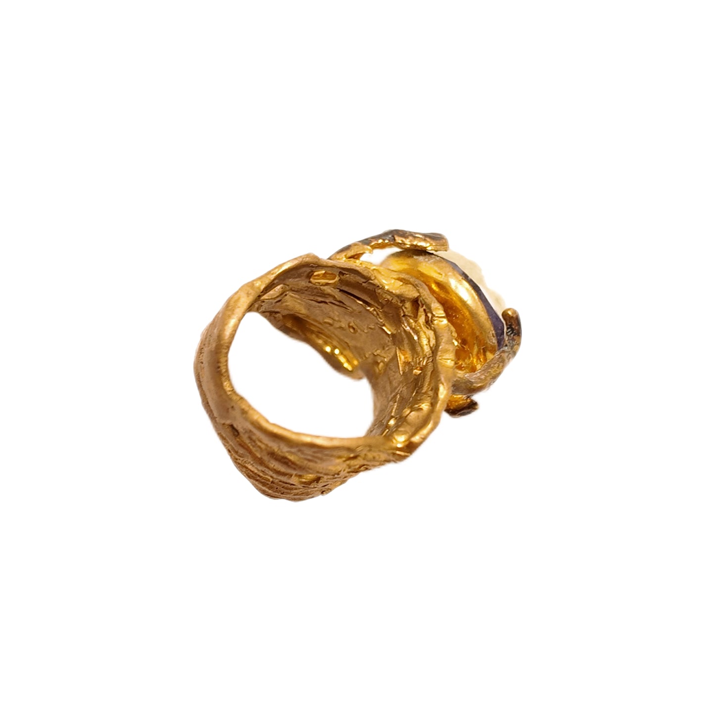 Vintage British 1960s natural stone brass ring with oval shaped three-dimensional tulips surrounding the palace retro style
