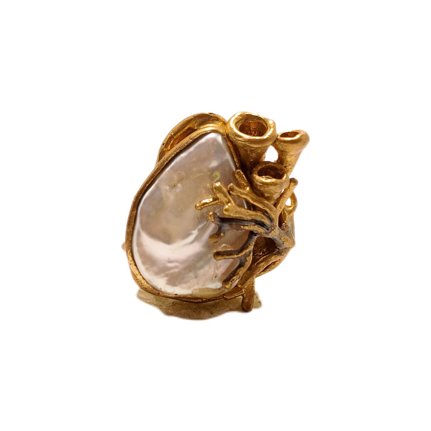 Vintage British 1960s Baroque Pearl Brass Open Ring with Three Dimensional Hollow Pattern Palace Vintage Style
