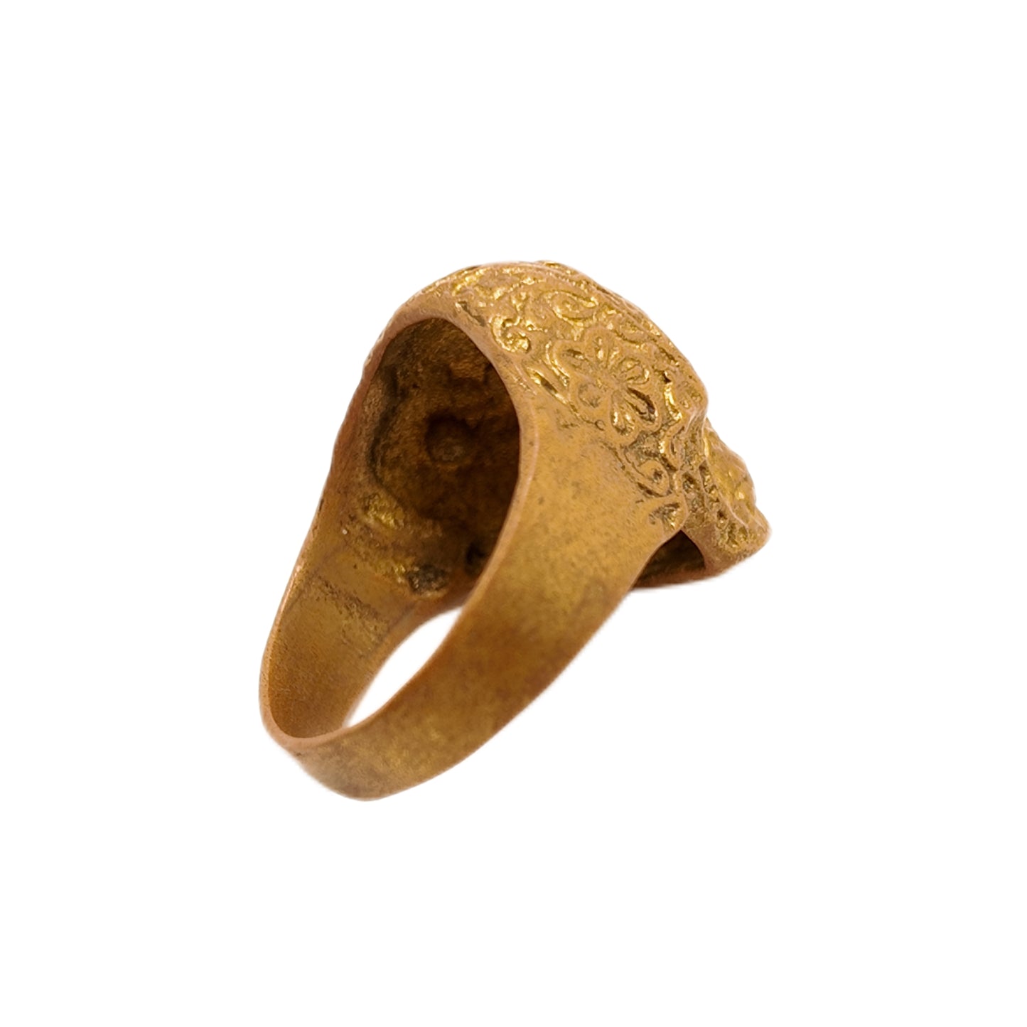 Vintage British 1960s brass ring skull carving pattern court retro style