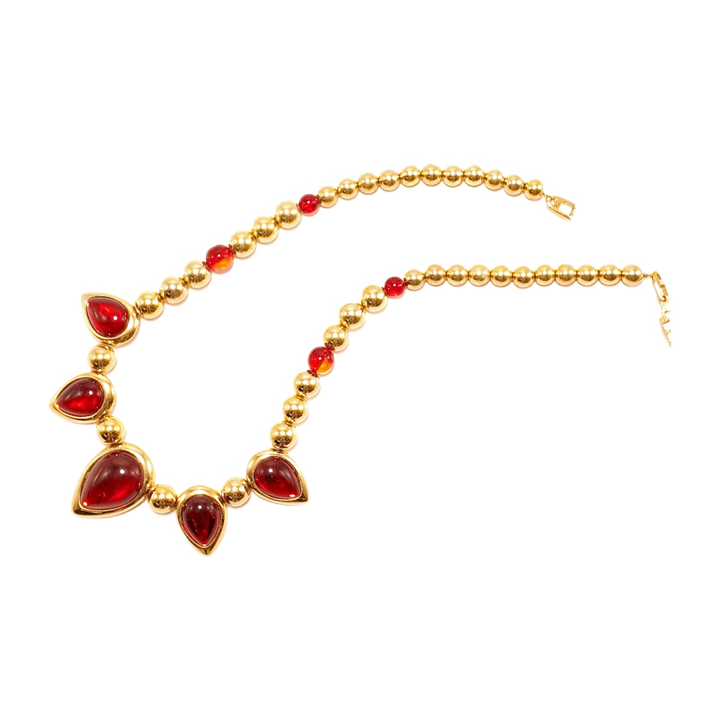 Vintage 90s NAPIER brand in the United States with red glazed necklace and oval stitching design featuring a palace retro style