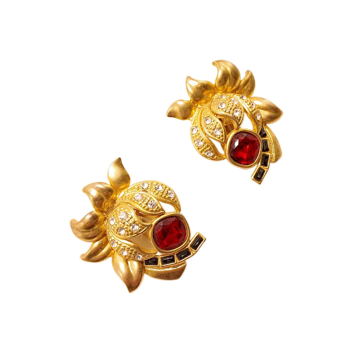 Vintage France 70s Red Rhinestone Earclip Lotus Black Enamel Red White Rhinestone Splicing Palace Vintage Style