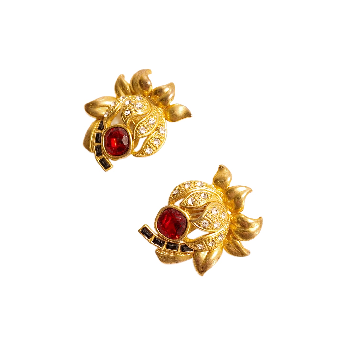 Vintage France 70s Red Rhinestone Earclip Lotus Black Enamel Red White Rhinestone Splicing Palace Vintage Style