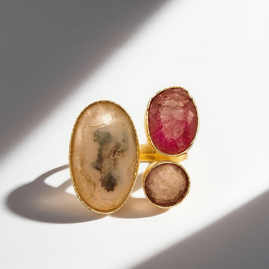 Vintage British 1960s Natural Stone Brass Open Ring with Three Color Splicing Royal Vintage Style