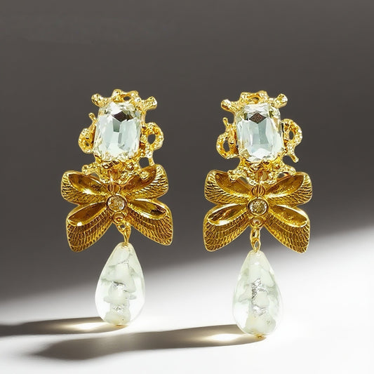 Gavilane the King of Retro White Chapalli Glass Romantic Bow Splicing Water Drop Sweep Shoulder Eardrops Ear Clip