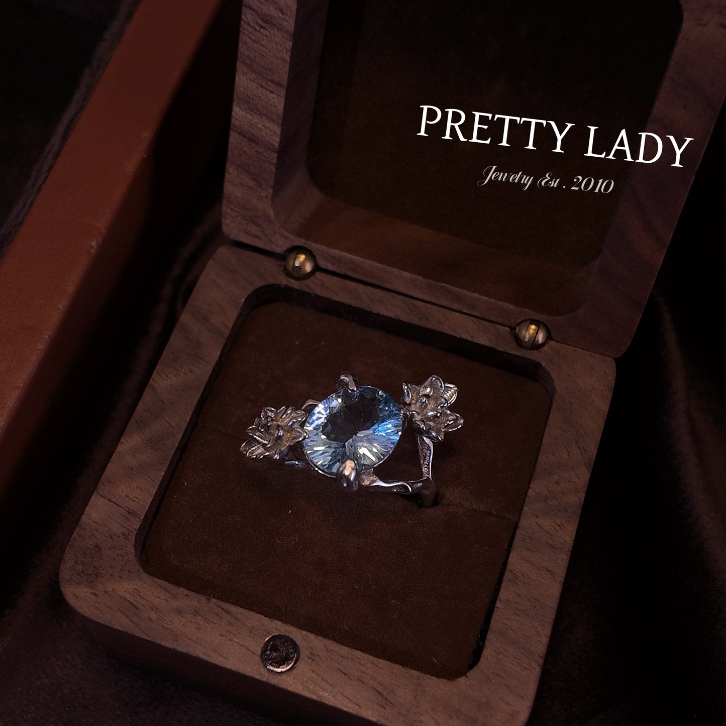 Natural Topaz Open Ring S925 Pure Silver Light Blue Oval Three Dimensional Lotus Surrounding the Palace Retro