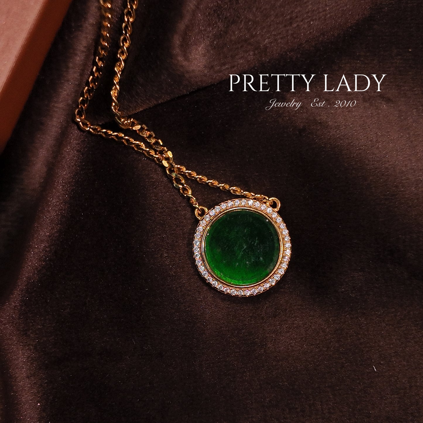 Natural Jadeite A-grade Necklace S925 Pure Silver Round Diamond Set Back Butterfly Hollow Palace Retro