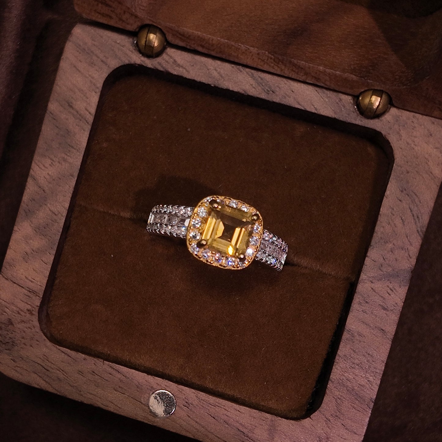 Yellow Crystal Open Ring S925 Pure Silver Yellow Square Inlaid with Palace Vintage