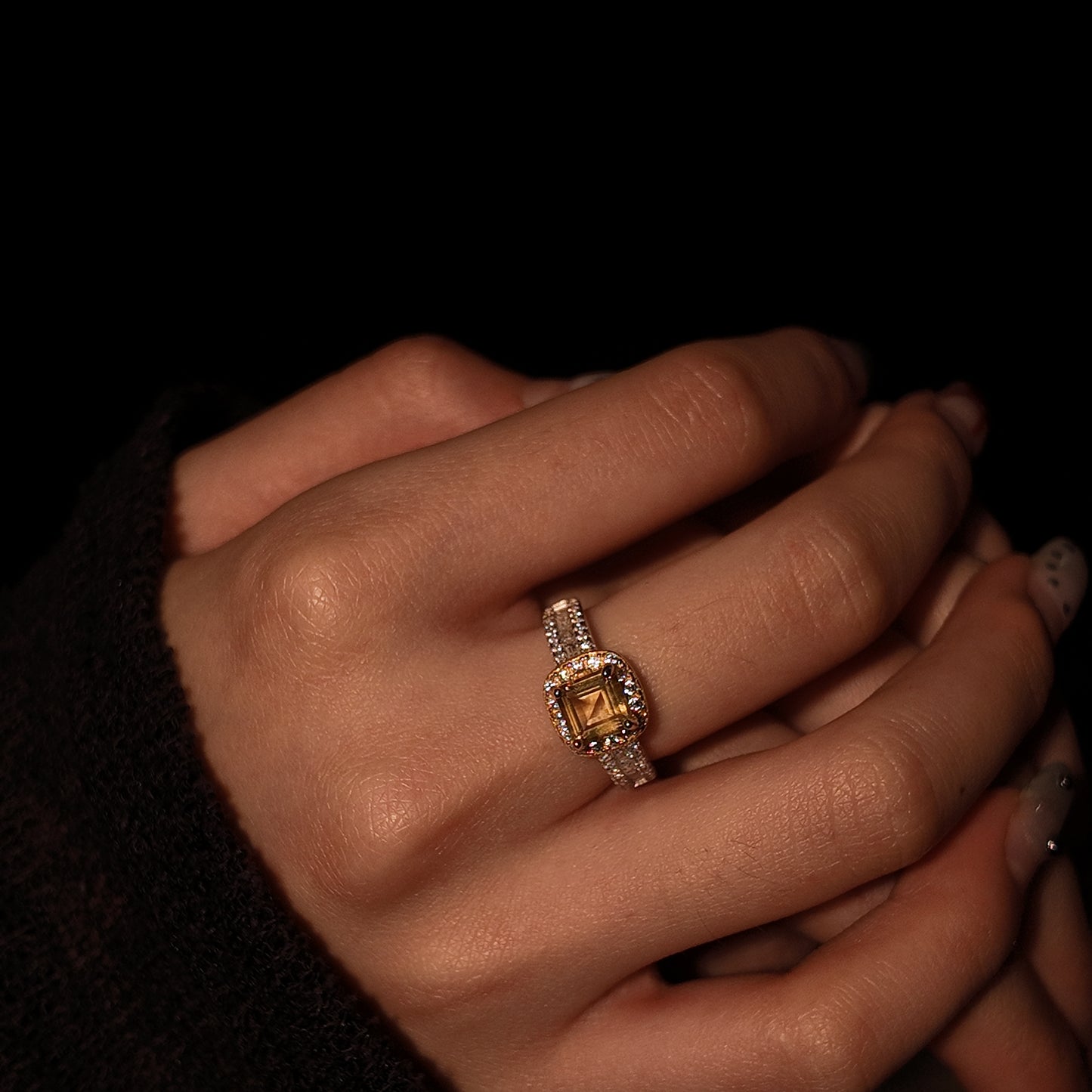 Yellow Crystal Open Ring S925 Pure Silver Yellow Square Inlaid with Palace Vintage
