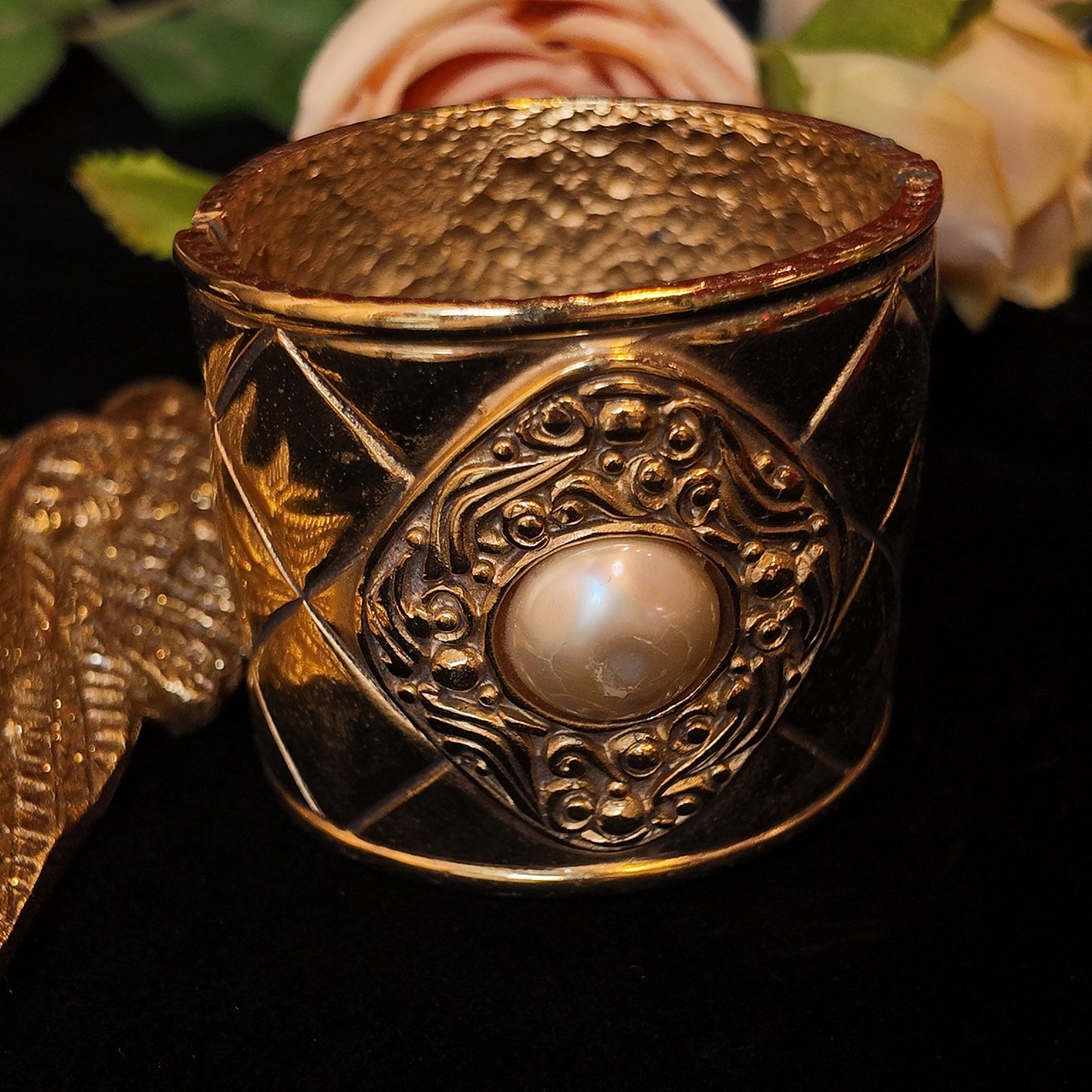 Vintage Chanel 1997 runway bracelet with diamond grid pattern and pearl relief exaggerated design court retro