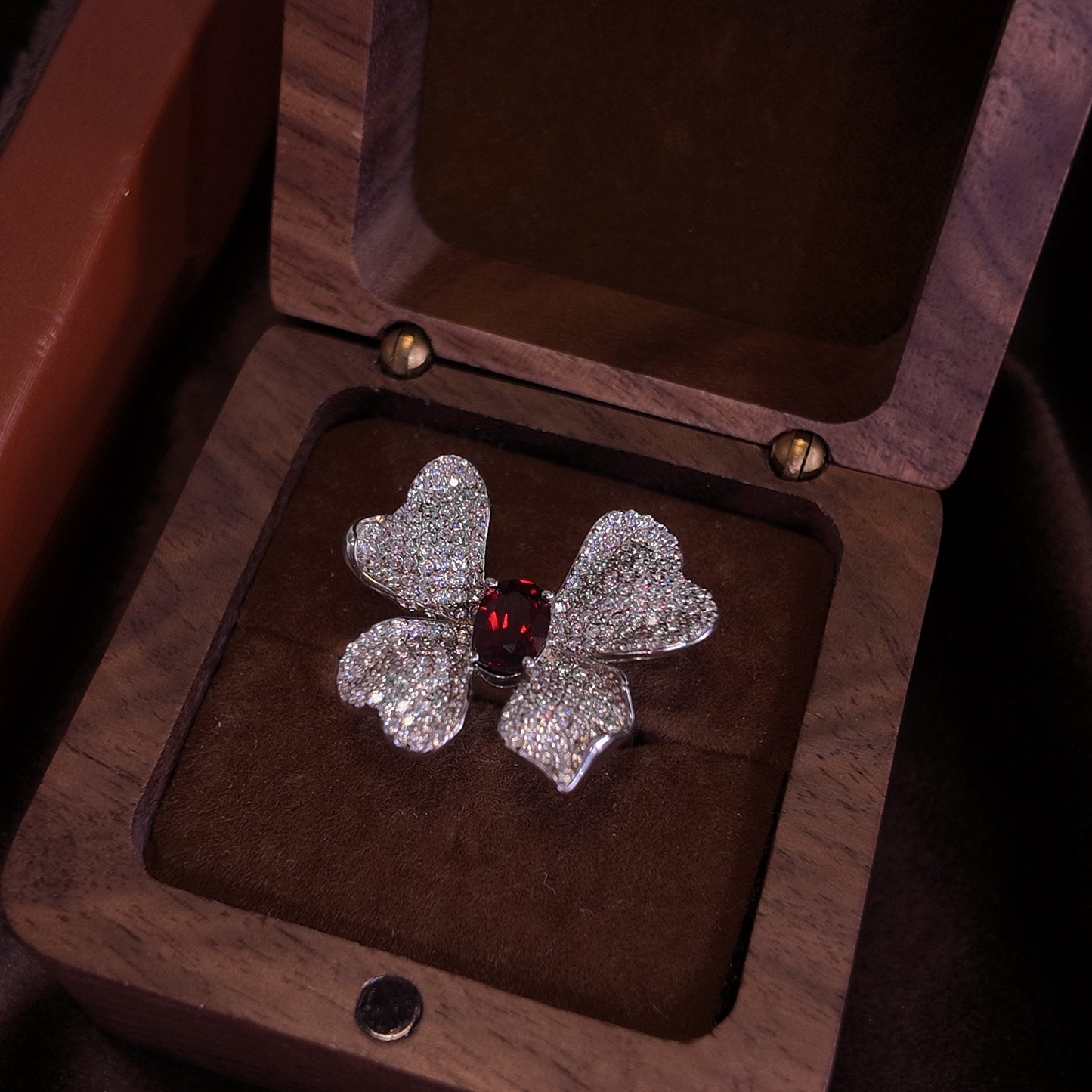 Natural Garnet Open Ring S925 Pure Silver Dark Red Three Dimensional Butterfly Inlaid Gemstone Palace Vintage