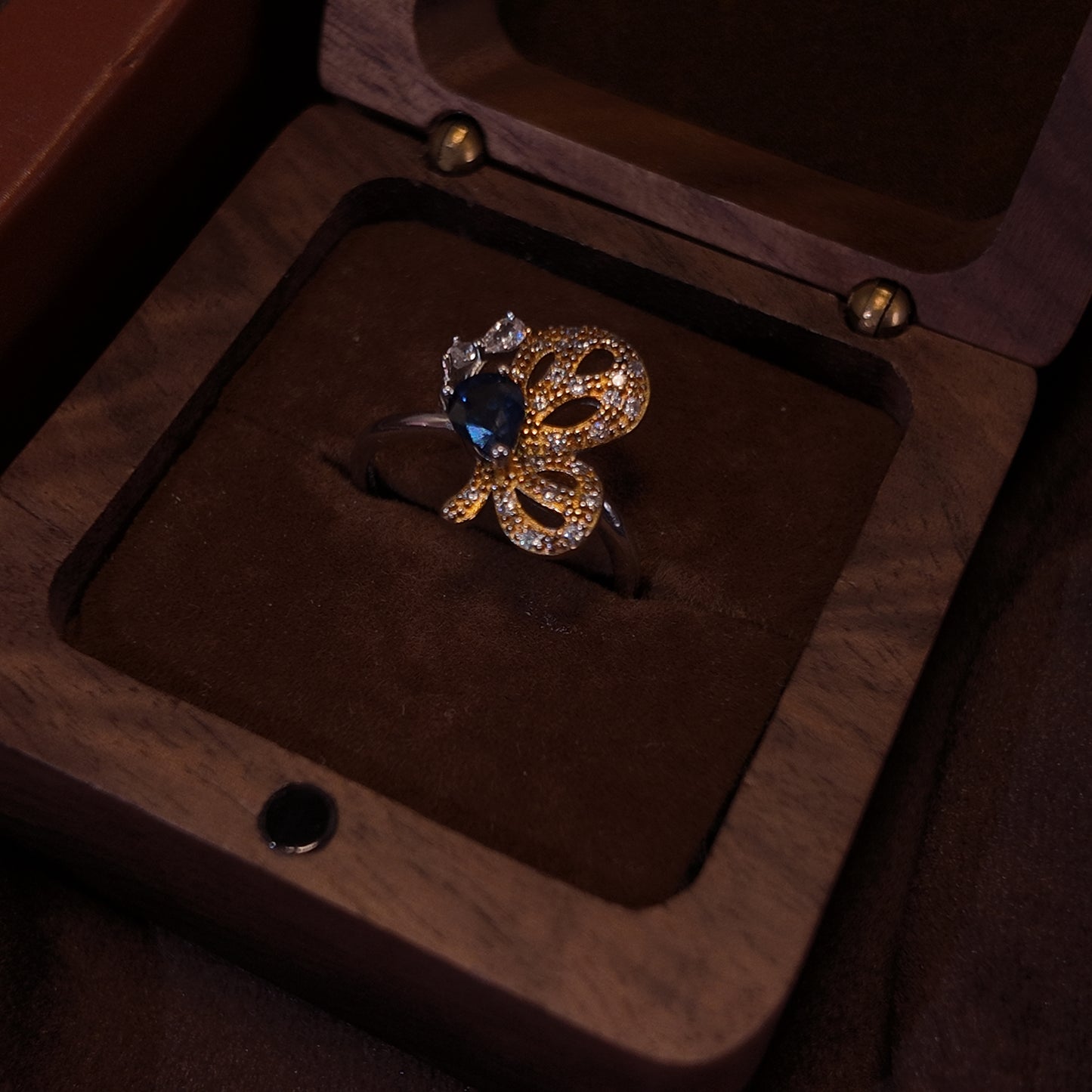 Natural Sapphire Open Ring S925 Pure Silver Butterfly Set with Diamond Three Dimensional Golden Wings Bordered with Palace Vintage