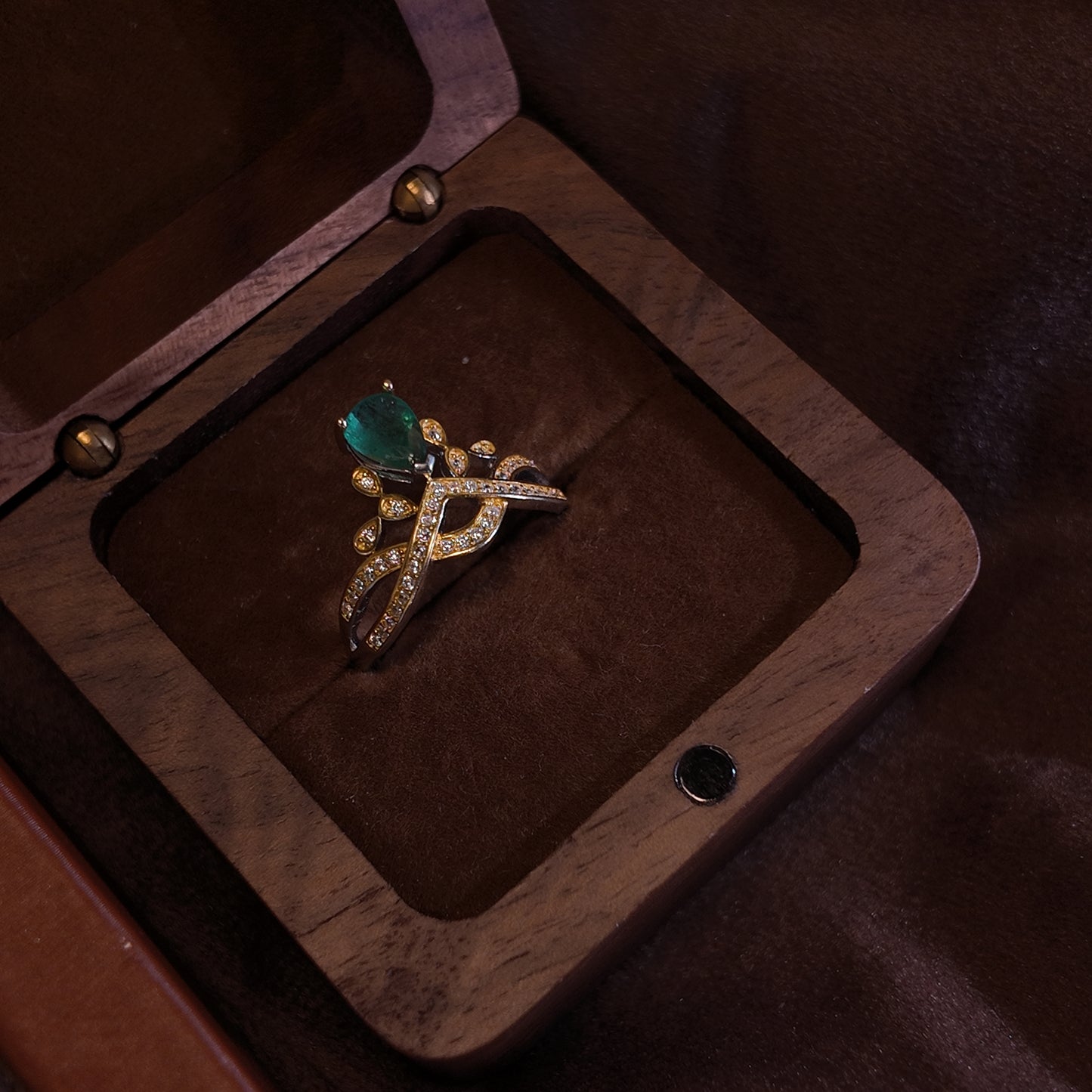 Natural emerald open ring S925 pure silver crown shaped diamond inlaid noble palace retro