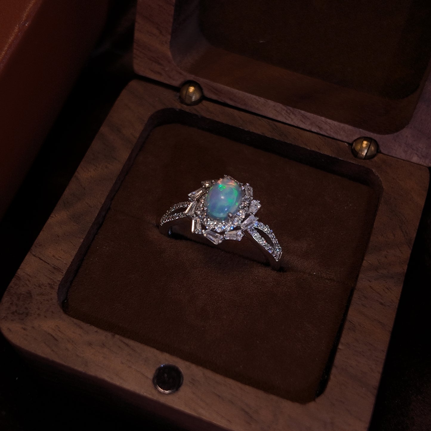 Natural Opal Stone Open Ring S925 Pure Silver Colorful Elliptical Whirlpool Surrounding Design Palace Retro