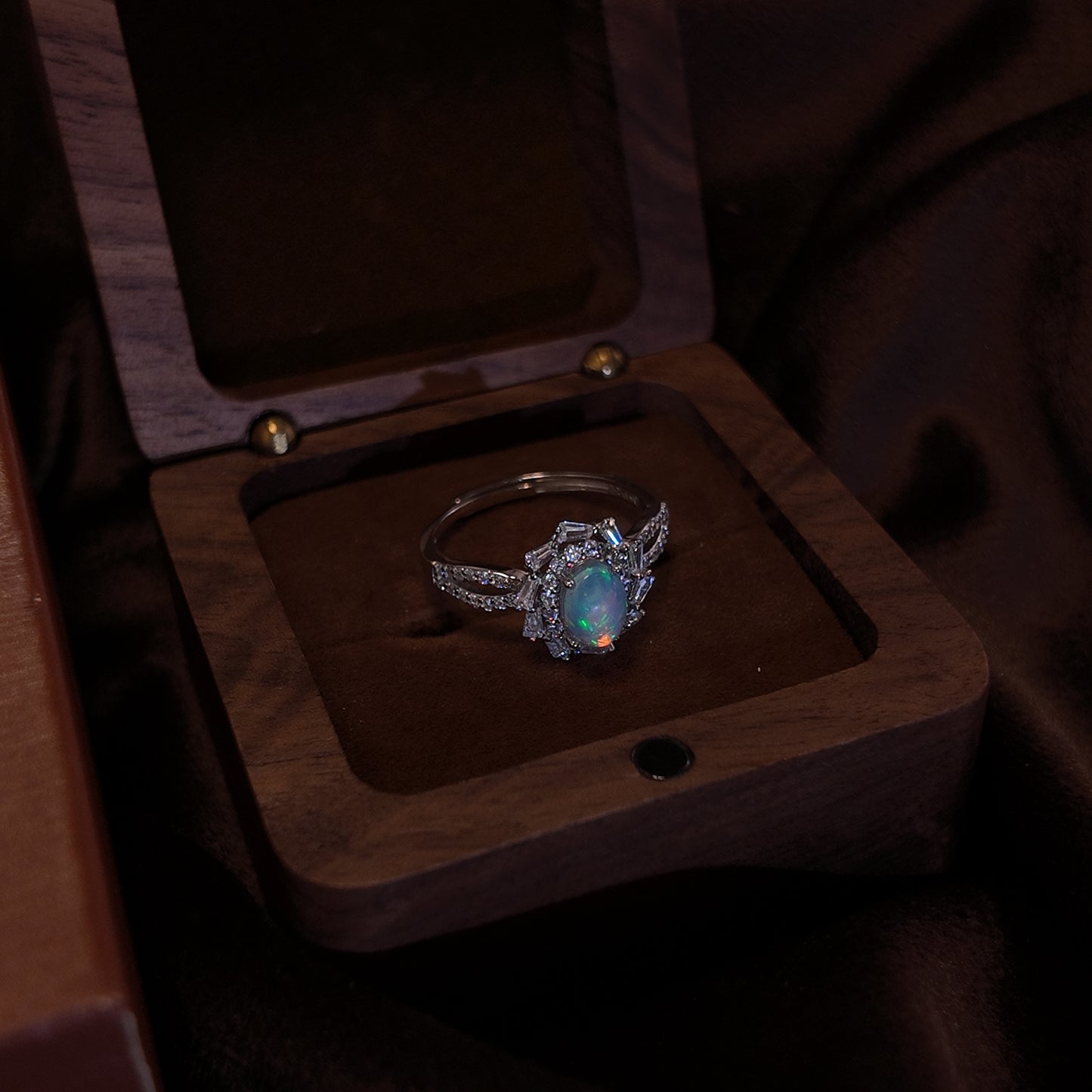 Natural Opal Stone Open Ring S925 Pure Silver Colorful Elliptical Whirlpool Surrounding Design Palace Retro