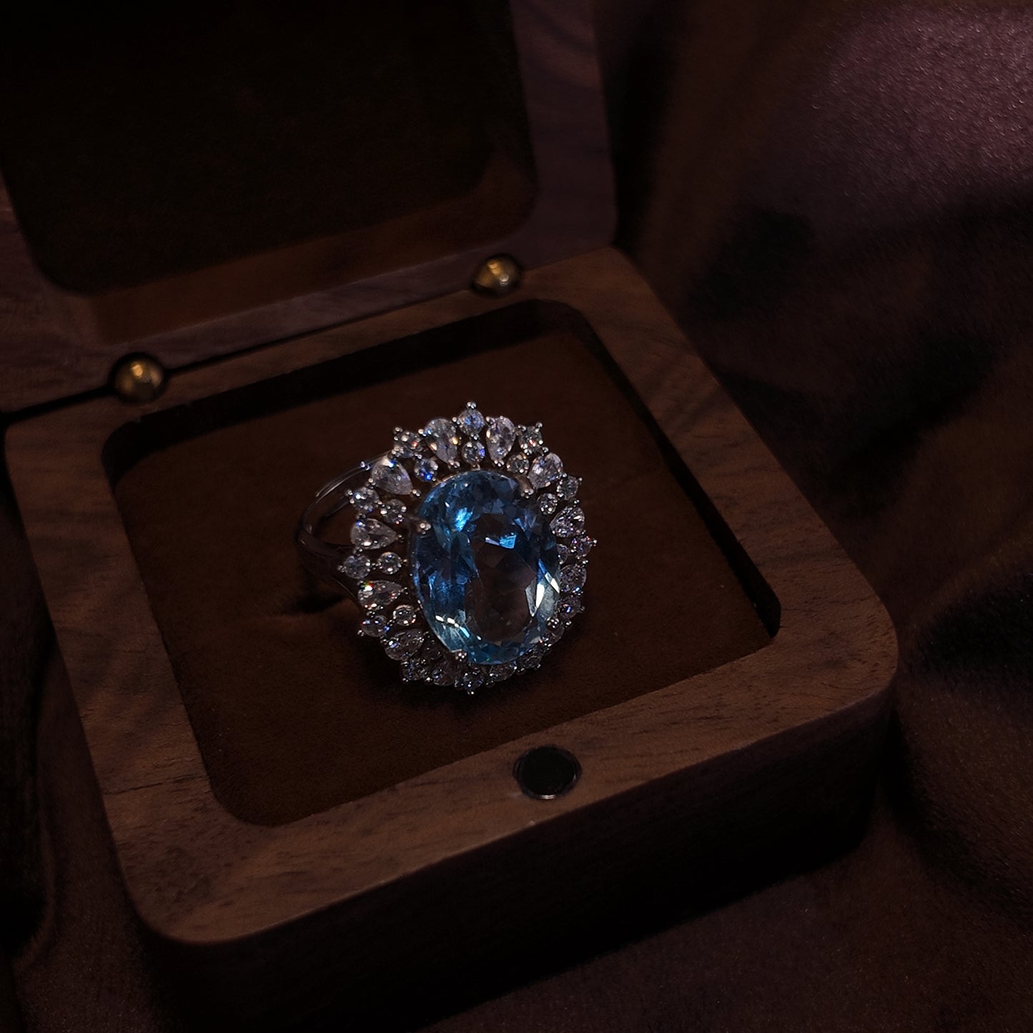 Natural Topaz Open Ring S925 Pure Silver Light Blue Oval Three Dimensional Noble Design Palace Retro