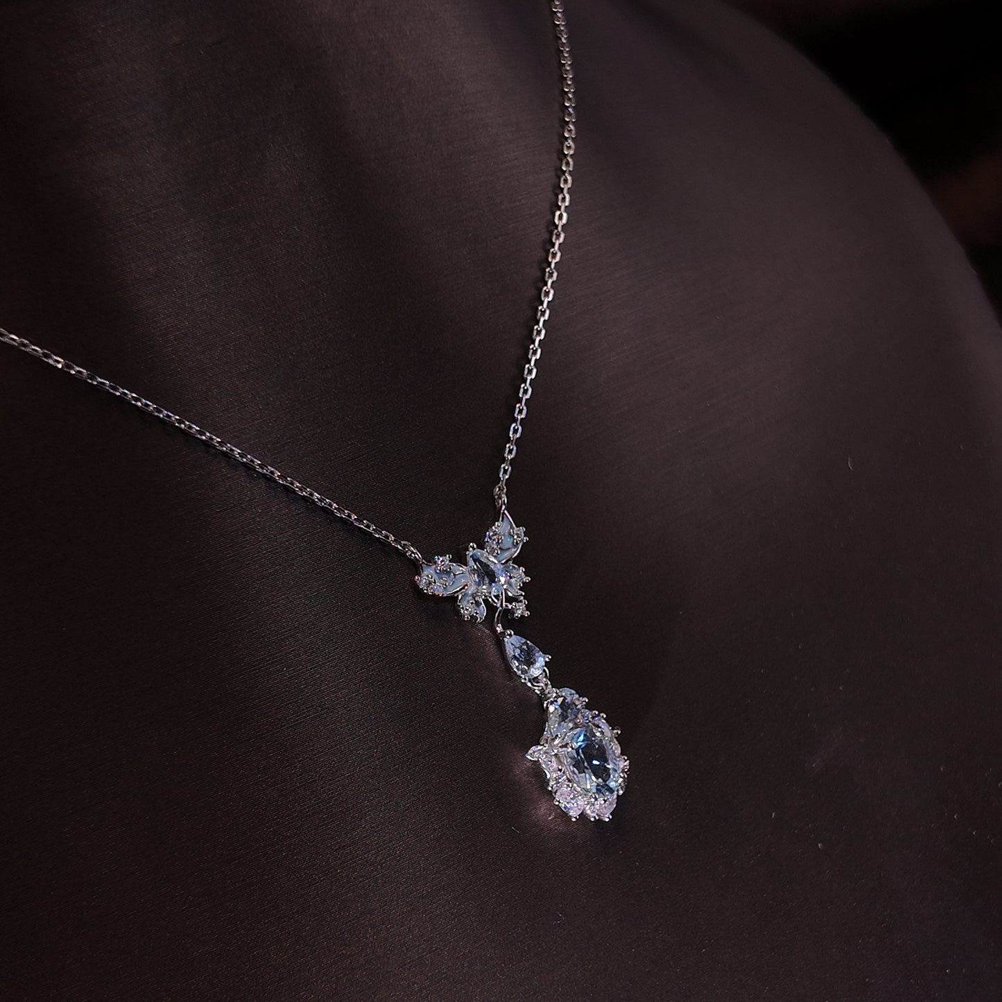 Natural aquamarine necklace S925 pure silver rose blue butterfly geometric inlaid diamond splicing pendant design court retro