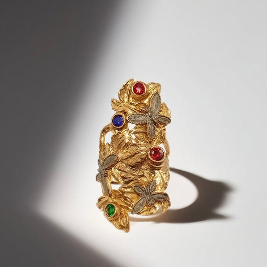 Vintage British 1950s brass ring with red blue green Rhinestone butterfly pattern court retro style