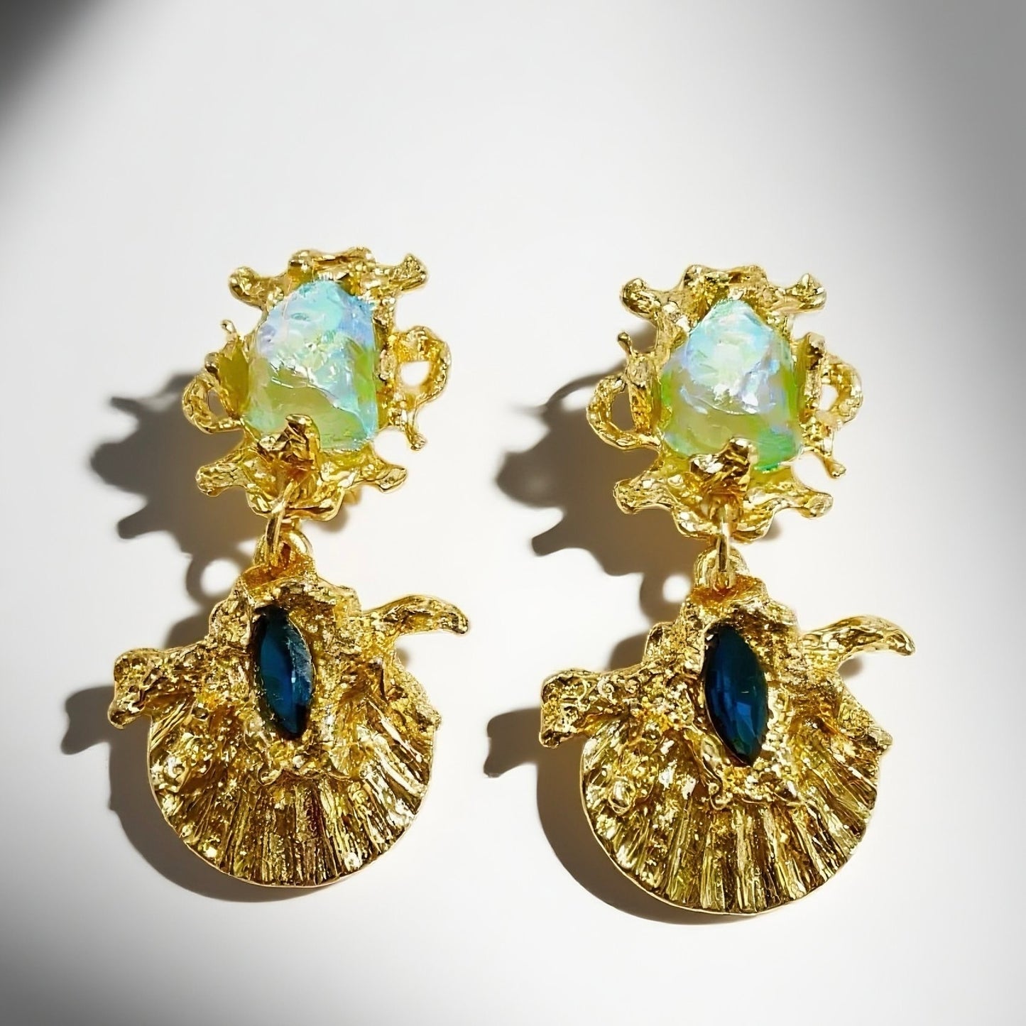 Gavilane Retro King Mermaid Hime Shell Green Chapalli Glass Earrings Earclip Palace Retro