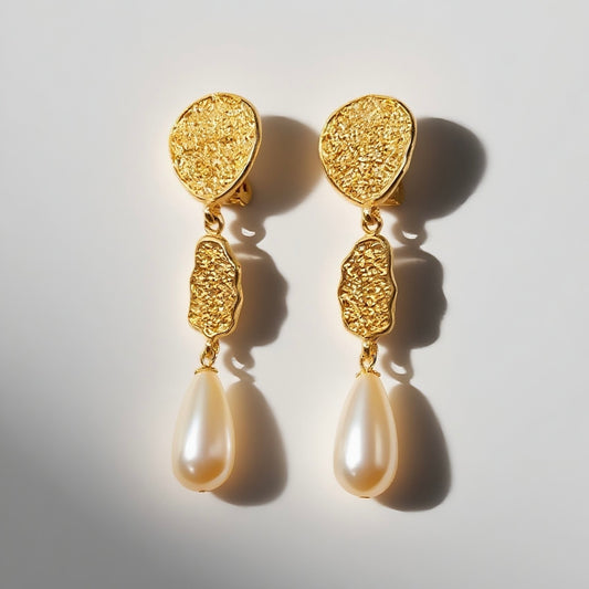 Vintage French 90s Nina Ricci three piece spliced ear clip white imitation pearl sweeping shoulder court retro style