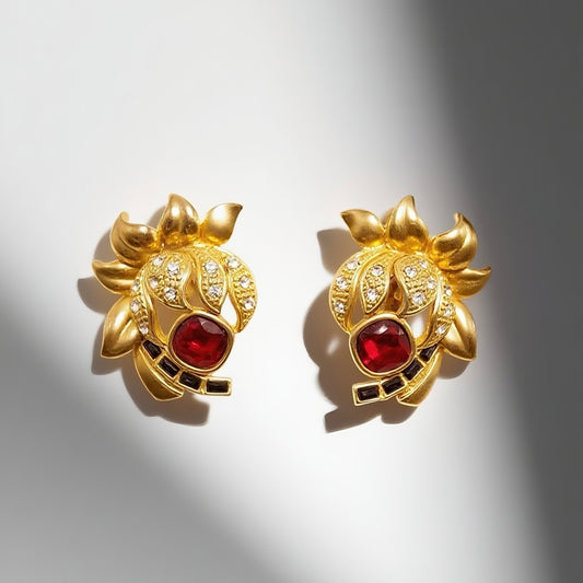 Vintage France 70s Red Rhinestone Earclip Lotus Black Enamel Red White Rhinestone Splicing Palace Vintage Style